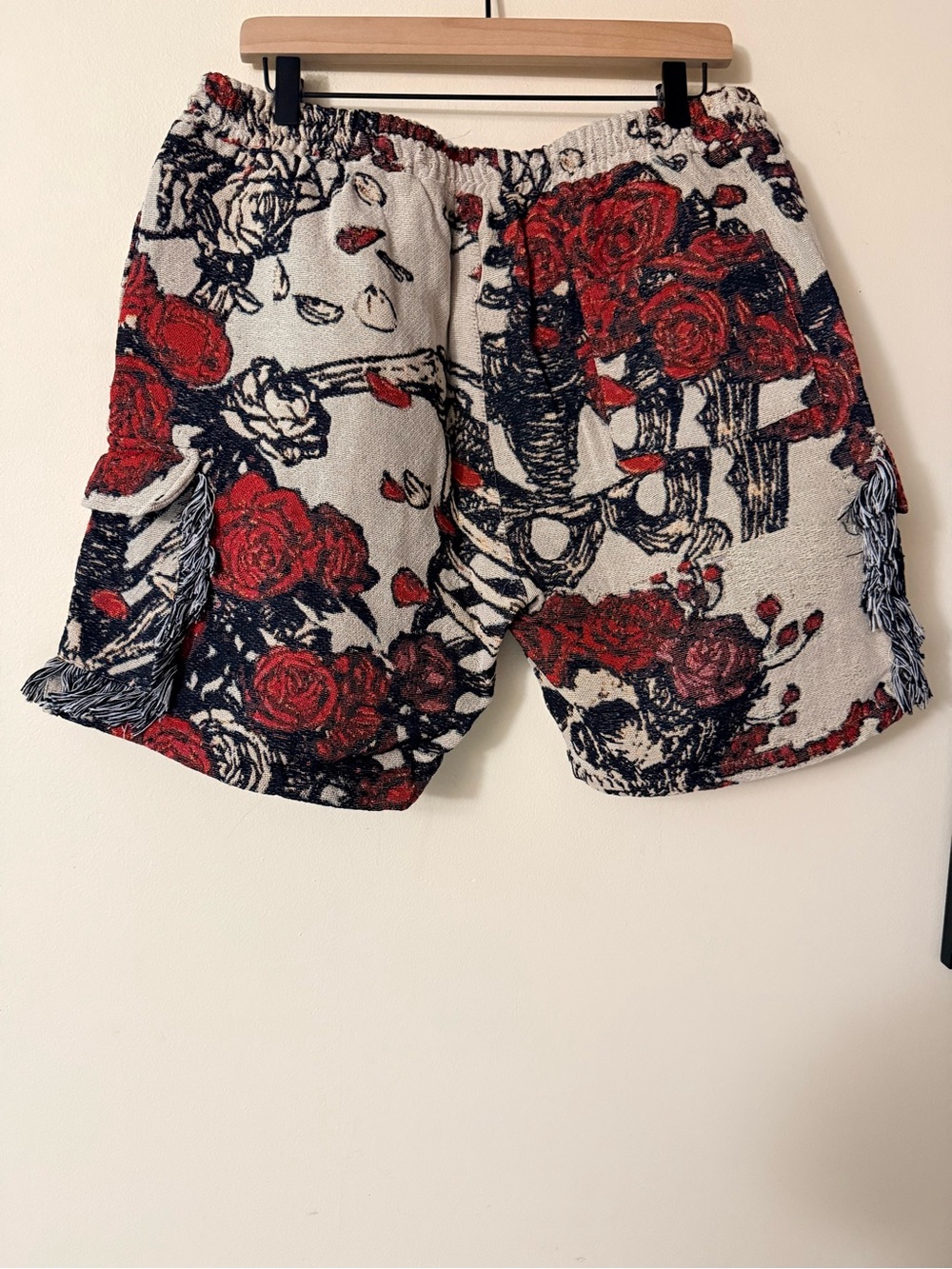 American Stitch New NWT Men’s Grateful Dead Rose Cargo Tapestry Shorts, XXL
